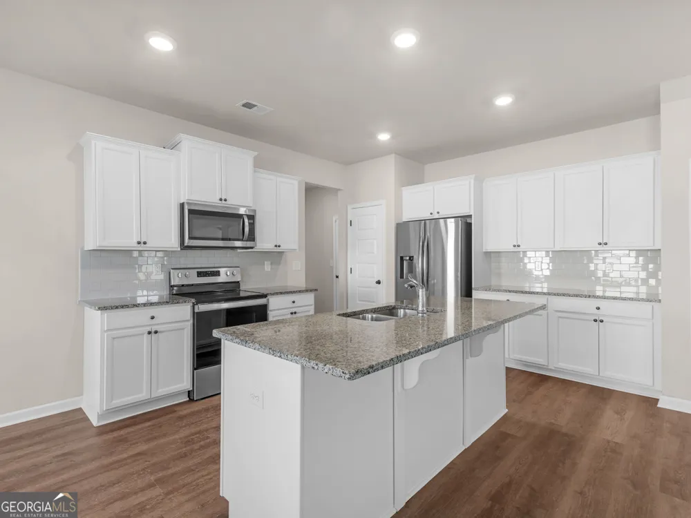 1708 Cadence ST Locust Grove, GA 30248