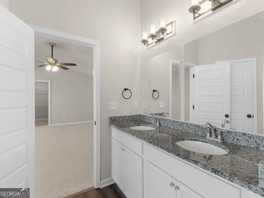 1708 Cadence ST Locust Grove, GA 30248