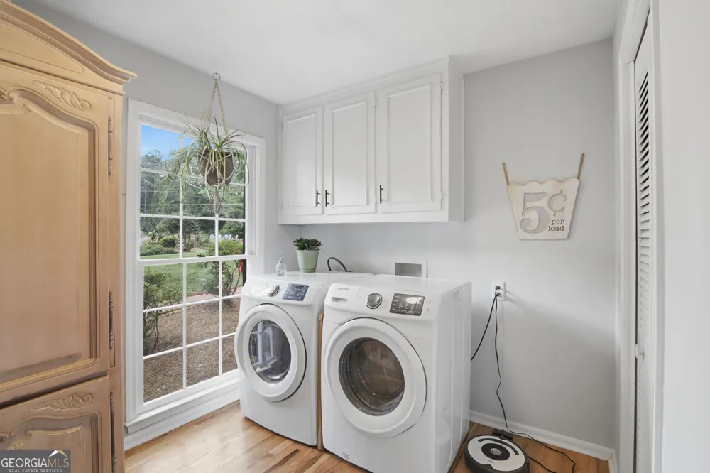 2059 Mountain Creek DR Stone Mountain, GA 30087