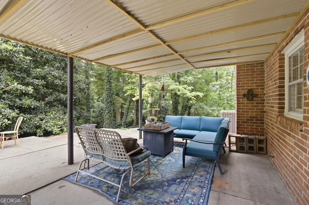 2059 Mountain Creek DR Stone Mountain, GA 30087