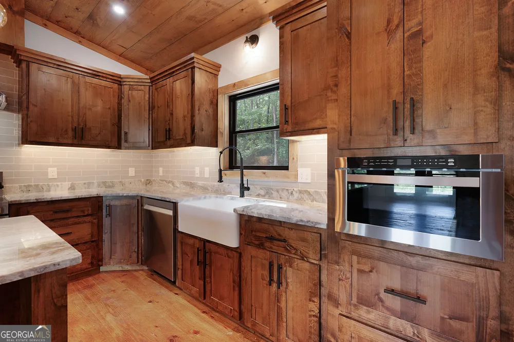 299 Greenfield RD Morganton, GA 30560
