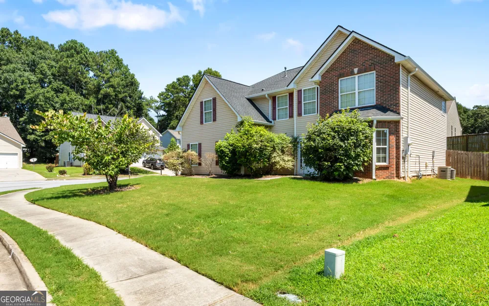 4124 Alveston DR Atlanta, GA 30349