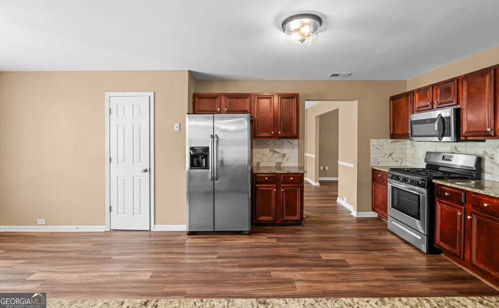 4124 Alveston DR Atlanta, GA 30349