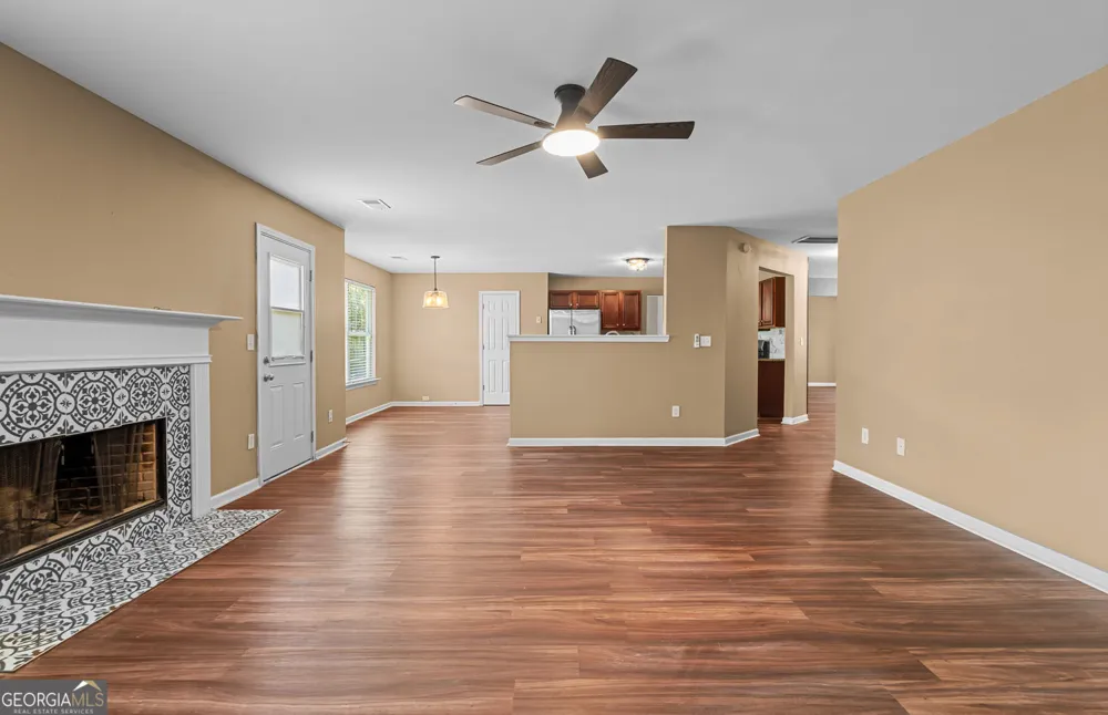 4124 Alveston DR Atlanta, GA 30349