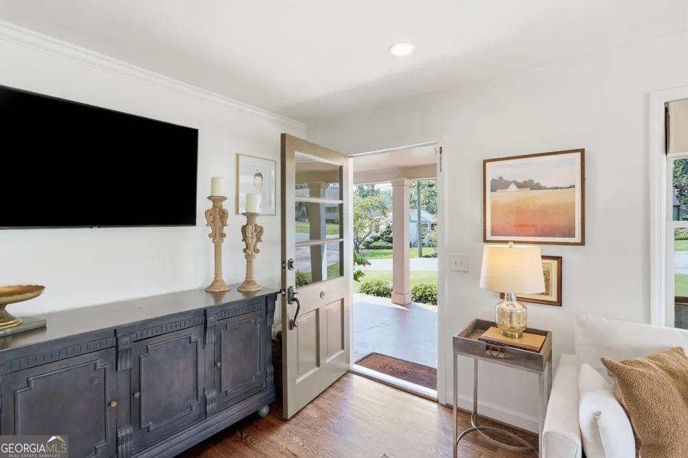 424 Cascade DR NW Marietta, GA 30064