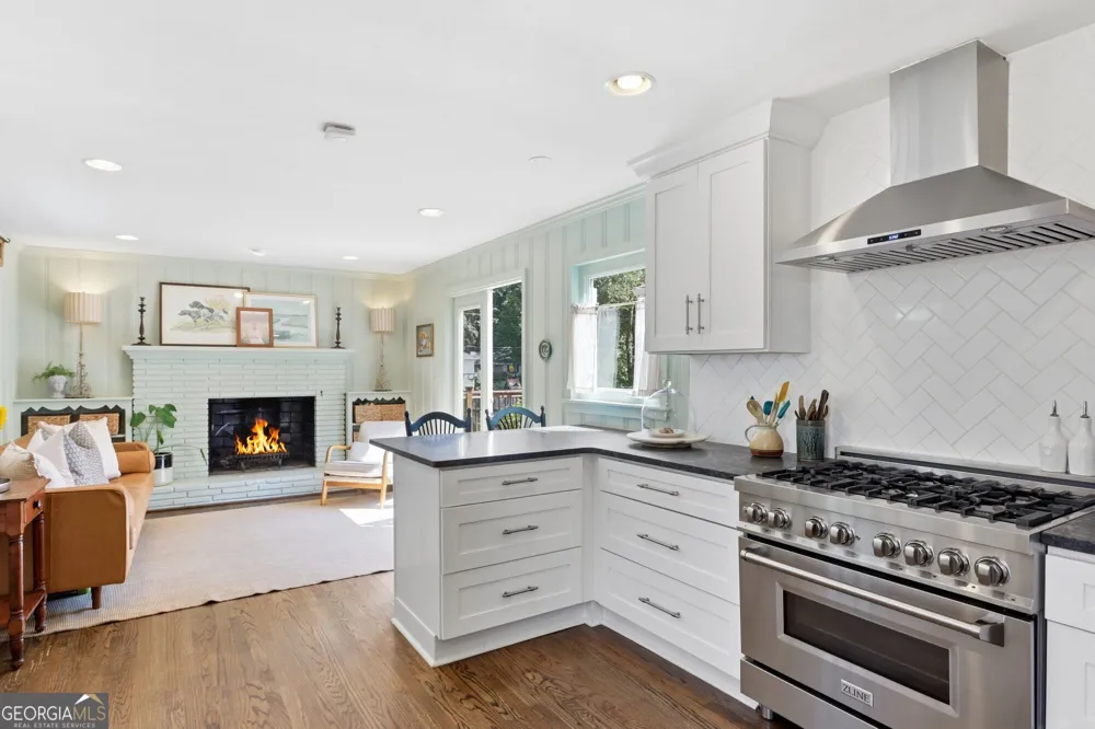 424 Cascade DR NW Marietta, GA 30064