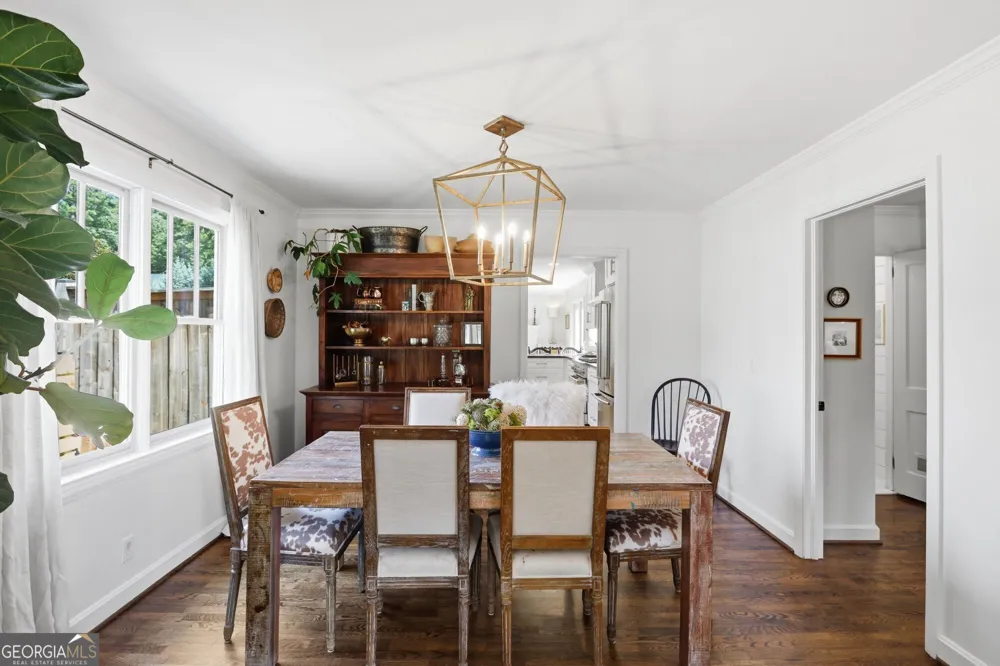 424 Cascade DR NW Marietta, GA 30064