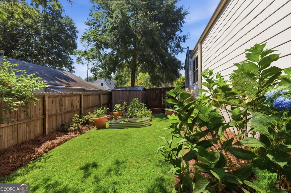 424 Cascade DR NW Marietta, GA 30064