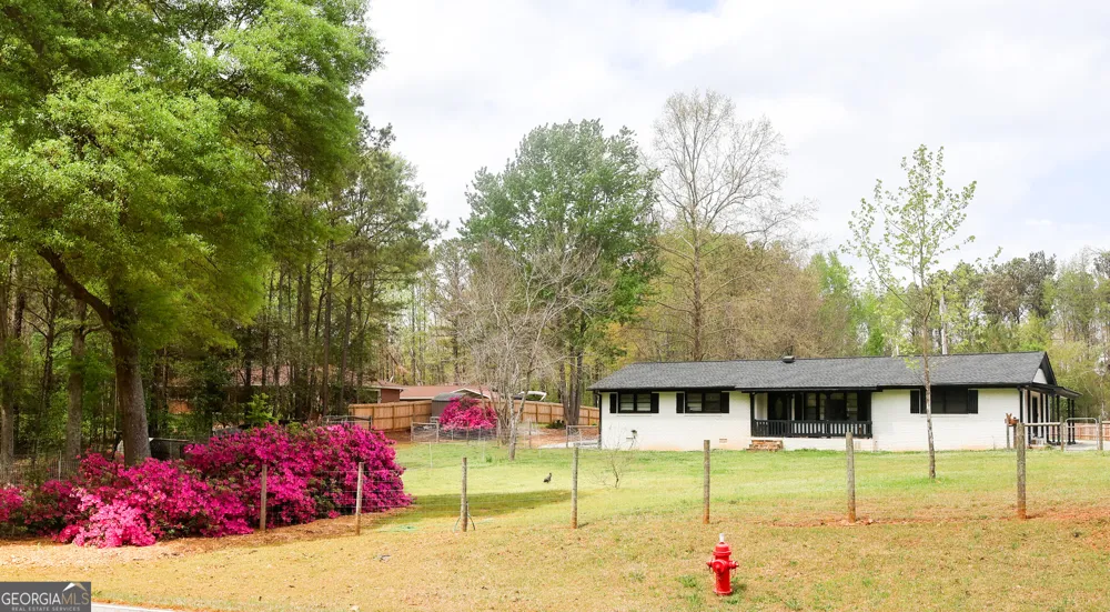 1965 Bethlehem Church RD Grantville, GA 30220