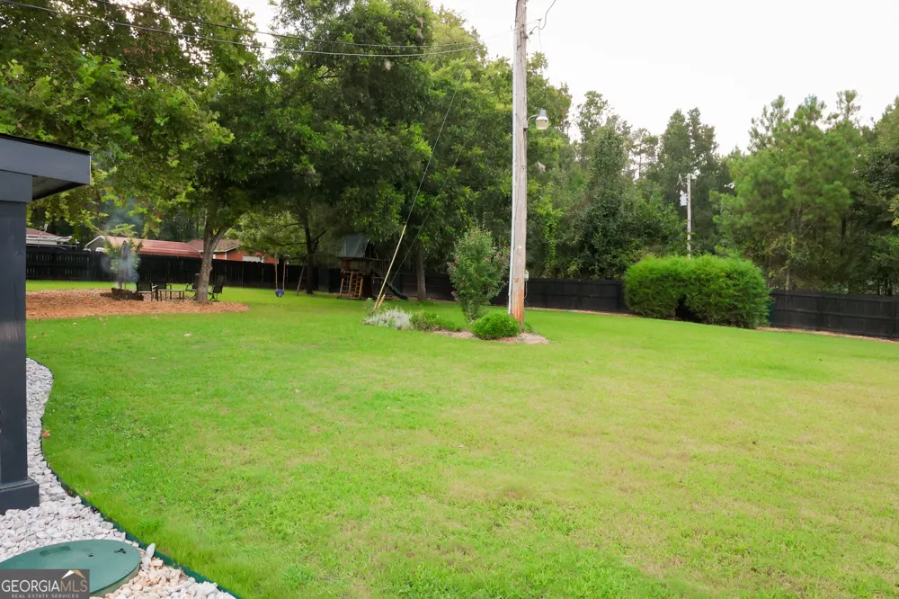 1965 Bethlehem Church RD Grantville, GA 30220