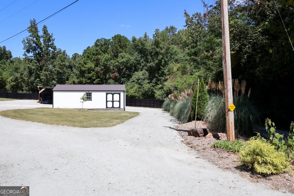 1965 Bethlehem Church RD Grantville, GA 30220
