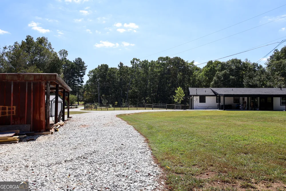 1965 Bethlehem Church RD Grantville, GA 30220