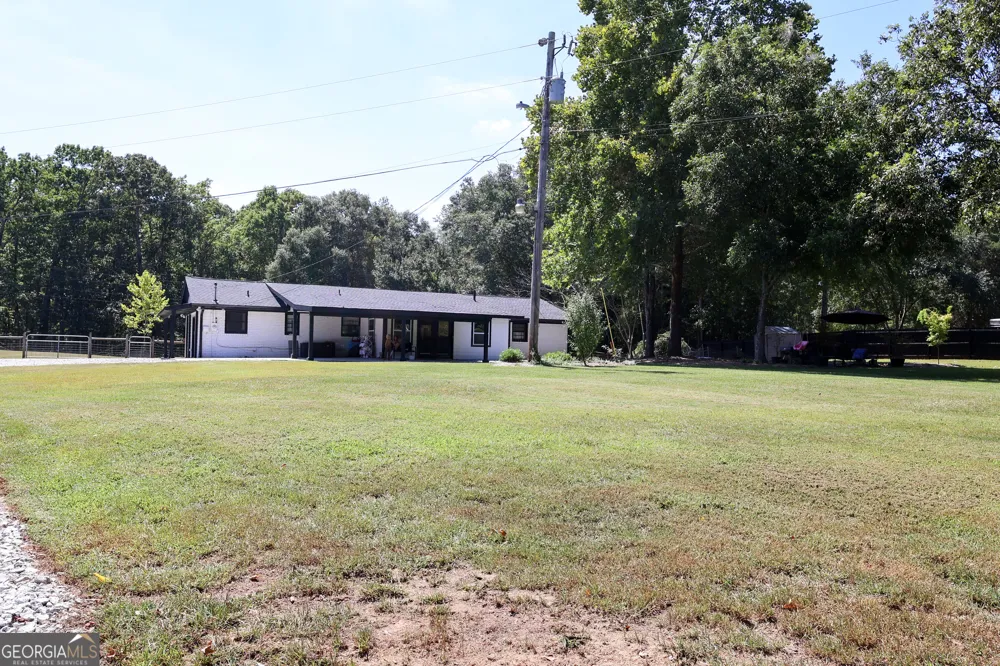 1965 Bethlehem Church RD Grantville, GA 30220