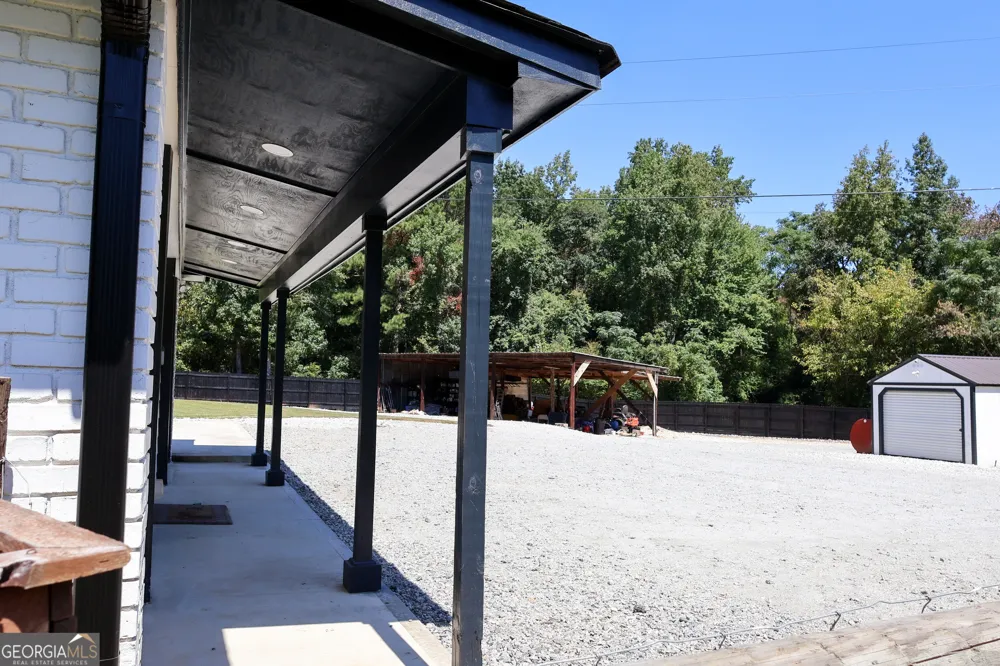 1965 Bethlehem Church RD Grantville, GA 30220