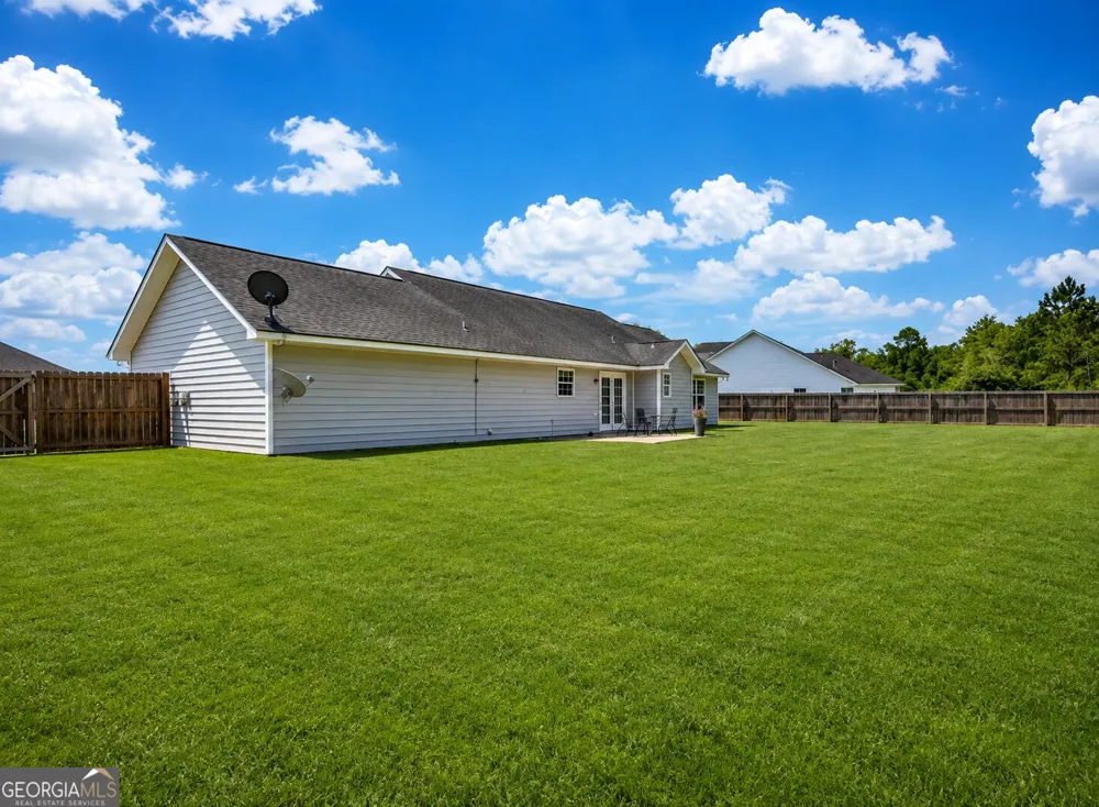 179 Parish LOOP NE Hinesville, GA 31313