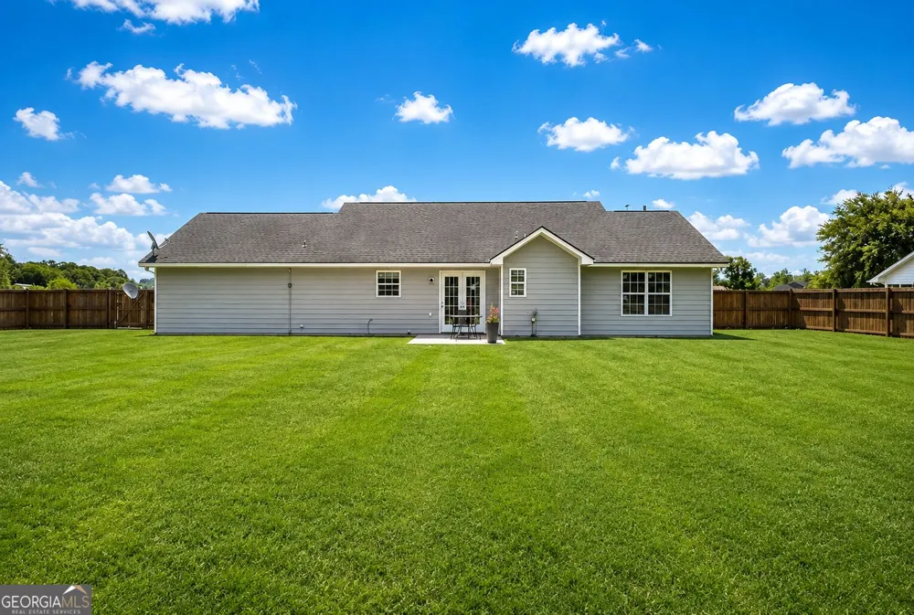 179 Parish LOOP NE Hinesville, GA 31313