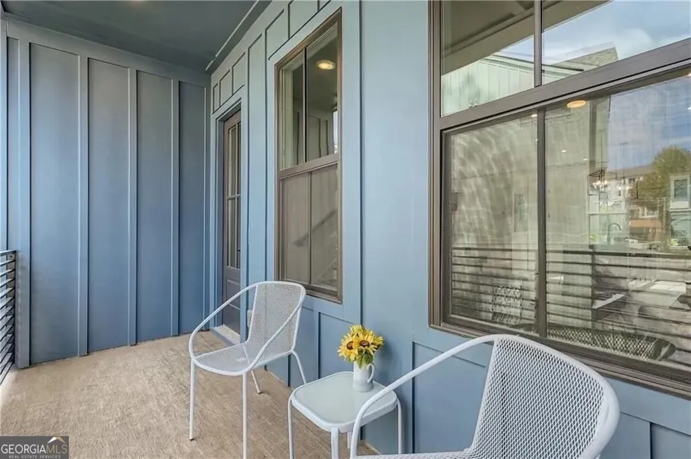 180 Chestnut CIR Atlanta, GA 30342