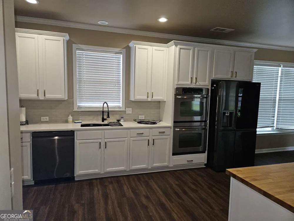 536 Longwood PL Dallas, GA 30132