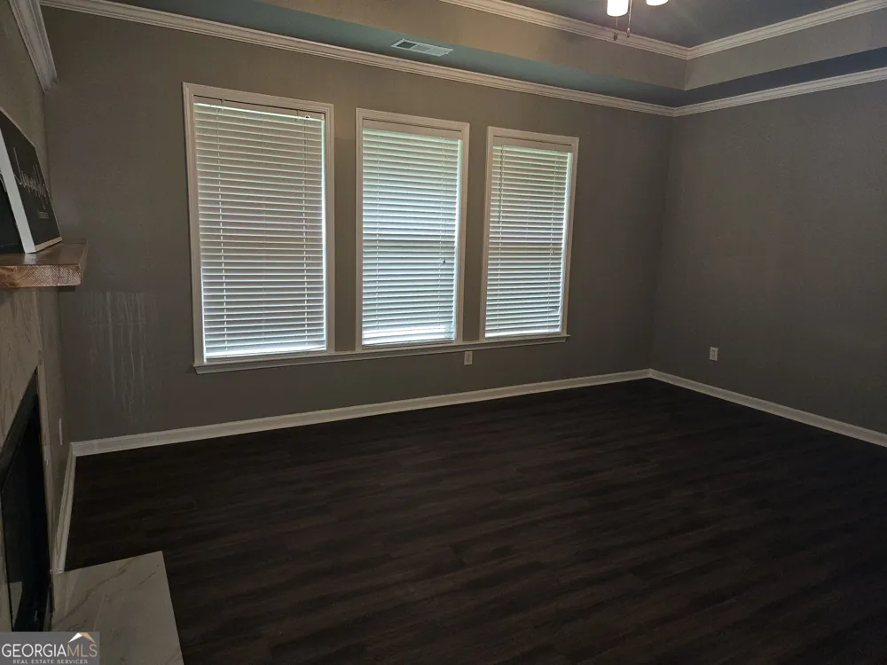 536 Longwood PL Dallas, GA 30132