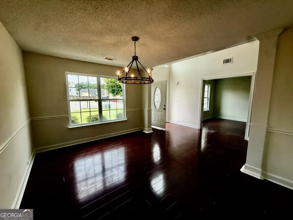 510 Shire LN Fairburn, GA 30213