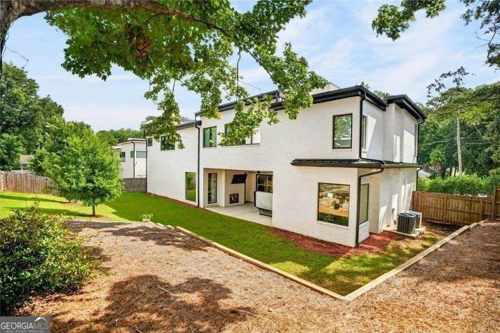 1192 Bernadette LN NE Atlanta, GA 30329