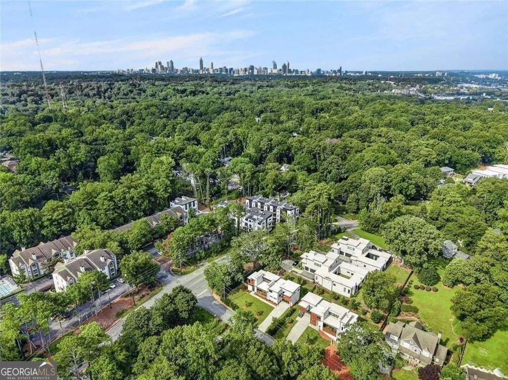 1192 Bernadette LN NE Atlanta, GA 30329
