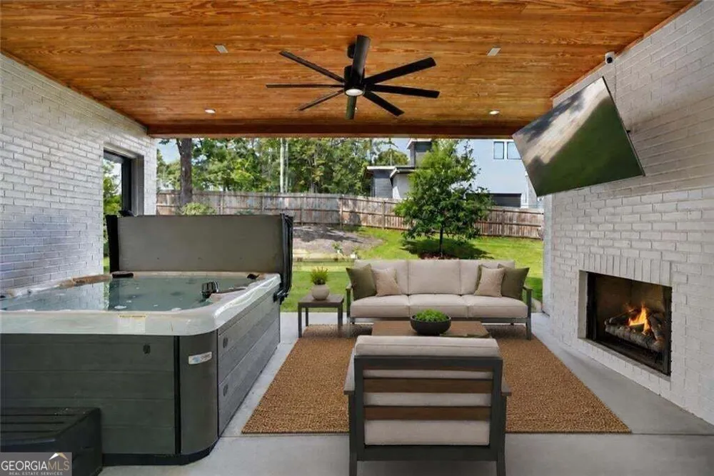 1192 Bernadette LN NE Atlanta, GA 30329