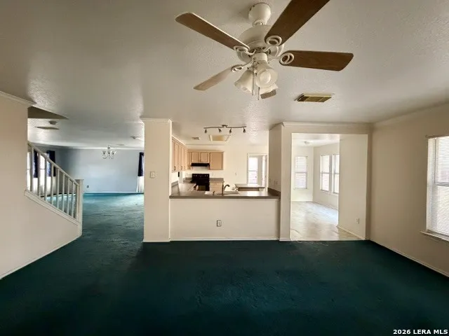 418 Diver San Antonio, TX 78253