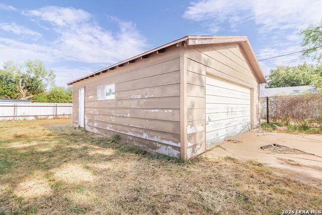 98 BELAIRE AVE San Angelo, TX 76903