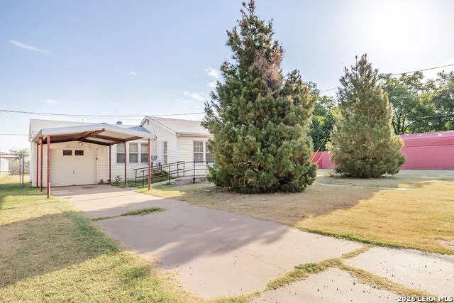 98 BELAIRE AVE San Angelo, TX 76903