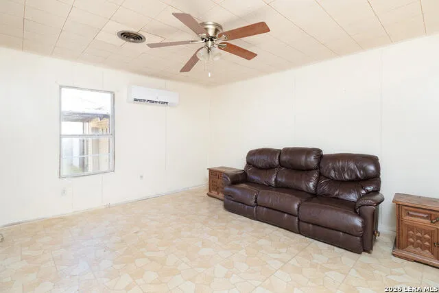 98 BELAIRE AVE San Angelo, TX 76903