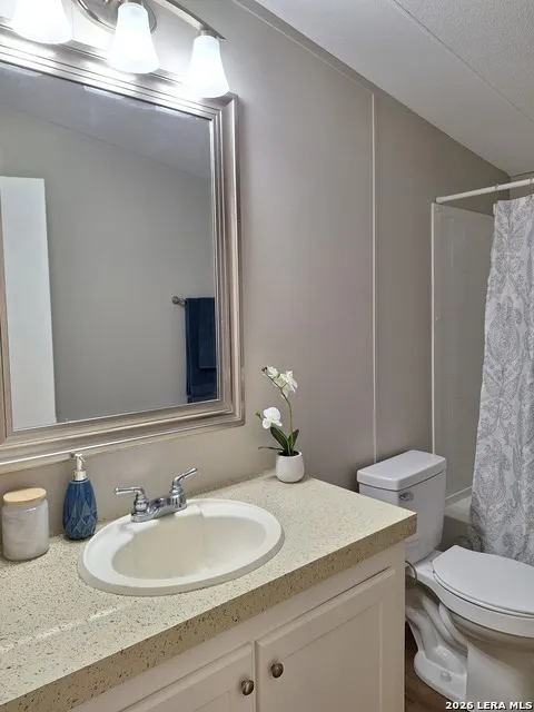 2708 Southern Breeze Hondo, TX 78861