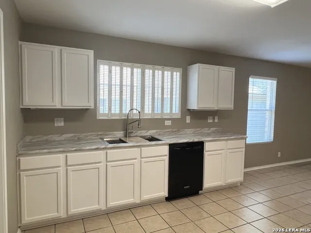 125 MICHELLE LN Boerne, TX 78006