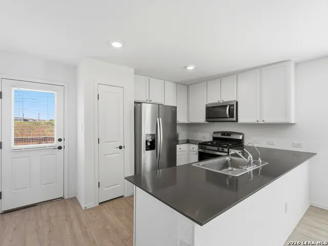7851 NESSIE TRL San Antonio, TX 78227