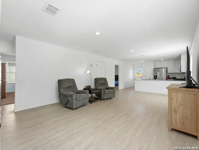 7851 NESSIE TRL San Antonio, TX 78227