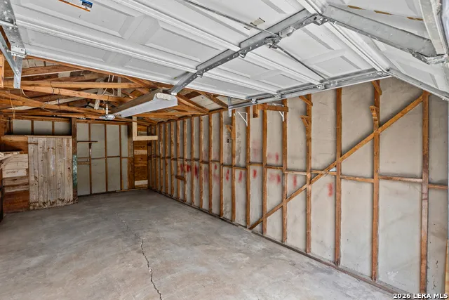 227 LINARES ST San Antonio, TX 78225