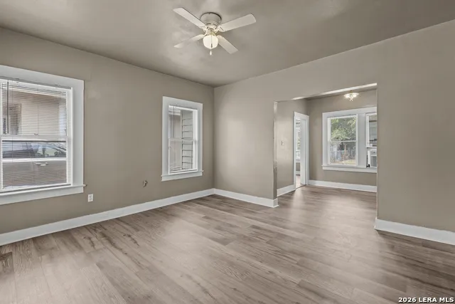 227 LINARES ST San Antonio, TX 78225