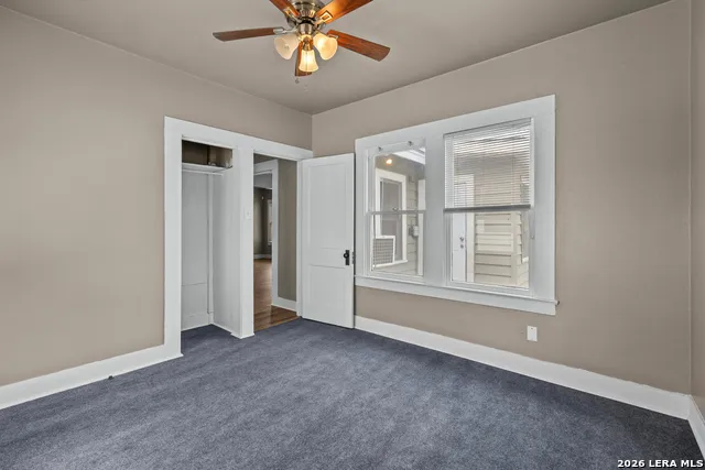 227 LINARES ST San Antonio, TX 78225