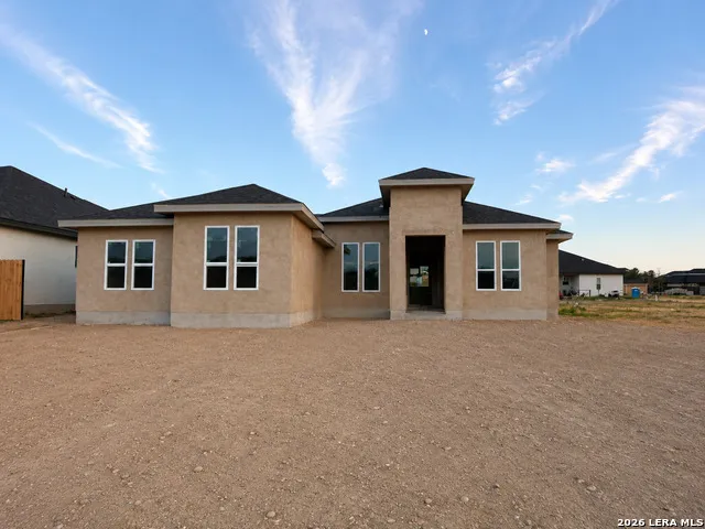 816 Ceniza Eagle Pass, TX 78852