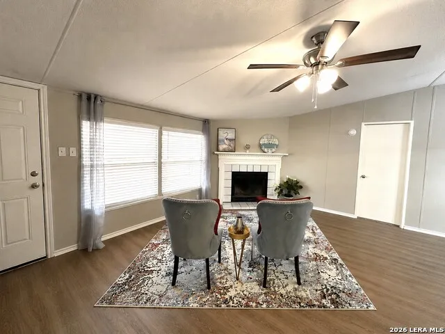 7939 WHARTONS DOCK RD Bandera, TX 78003
