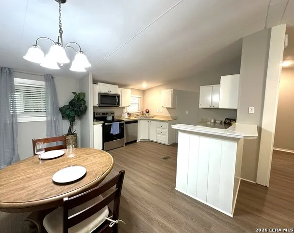 7939 WHARTONS DOCK RD Bandera, TX 78003