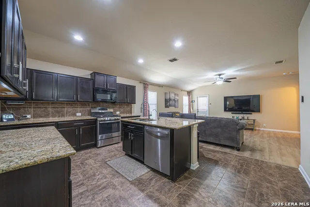 12212 BENING VLY Schertz, TX 78154