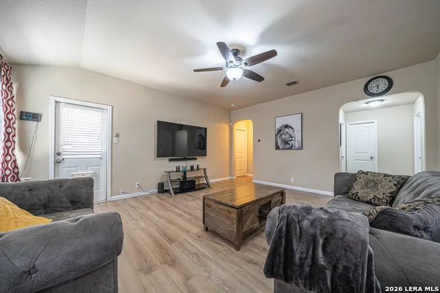 12212 BENING VLY Schertz, TX 78154