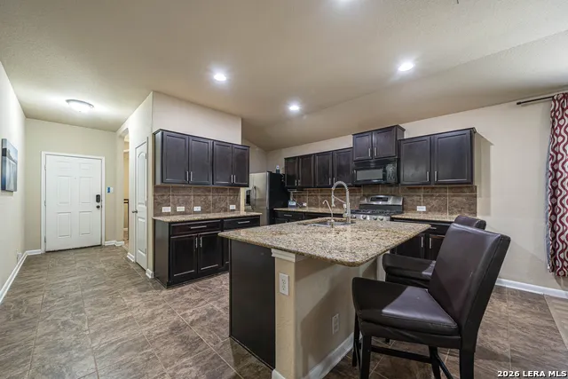 12212 BENING VLY Schertz, TX 78154