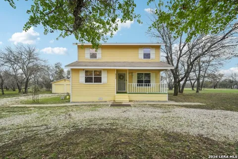802 Eagle Creek