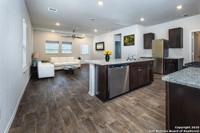 4831 Vogesite Path San Antonio, TX 78253
