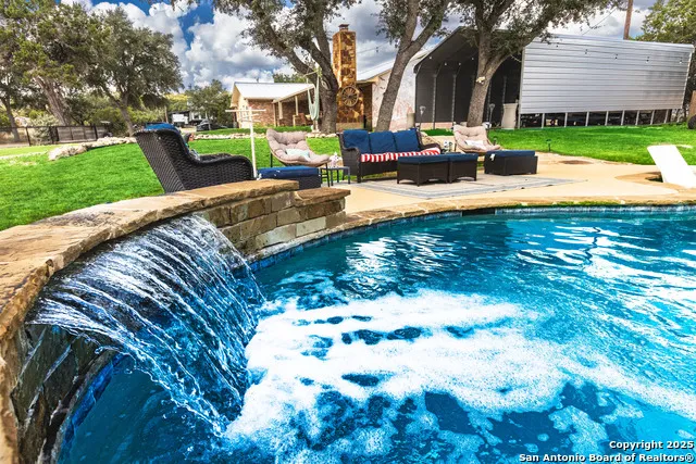 341 Ringtail Canyon Lake, TX 78133
