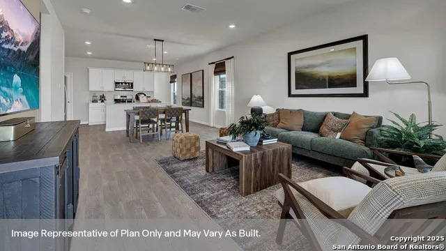 121 Morning Side Grove San Marcos, TX 78666