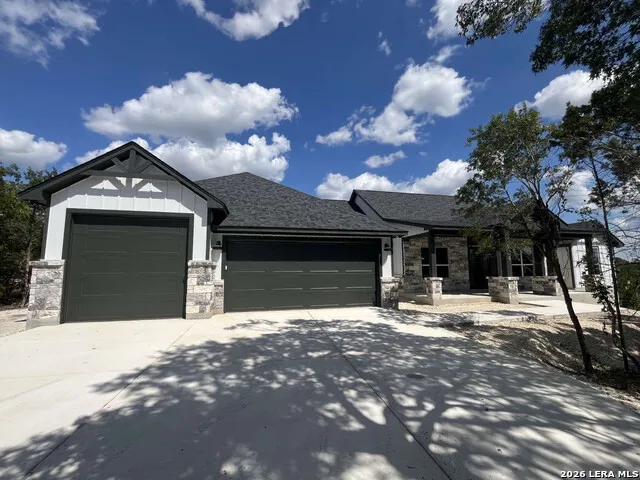 224 FREEDOM ST Fischer, TX 78623