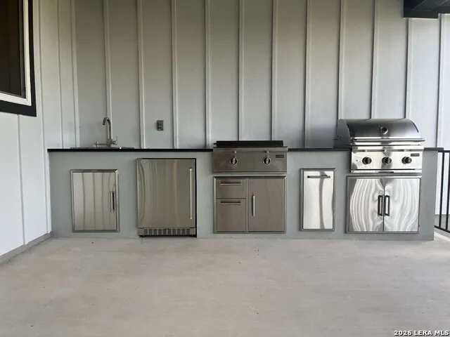224 FREEDOM ST Fischer, TX 78623